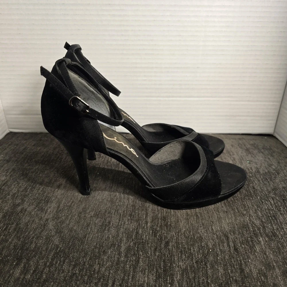 Nina Black Velvet Satin Ankle Strap Stiletto Heels Sandals Womens 8.5 M Evening